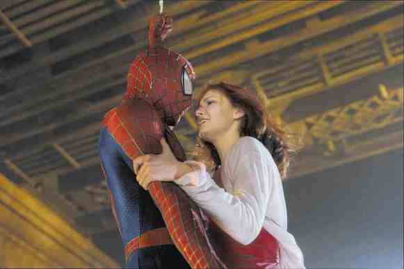 Tobey-Maguire-as-Spider-Man-and-Kirsten-Dunst-as-Mary-Jane-in-Columbia-Pictures-Spider-Man-2002-1